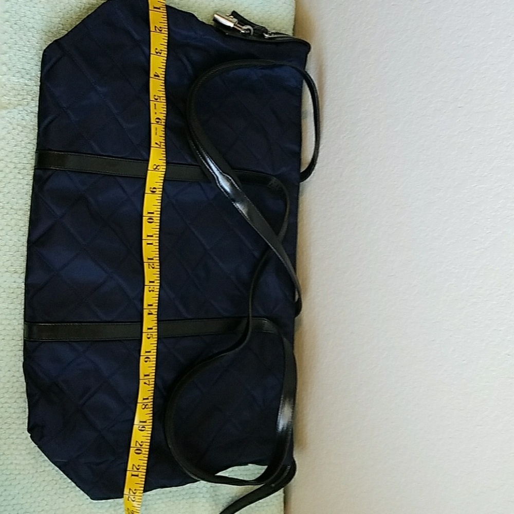 SHOULDER BAG